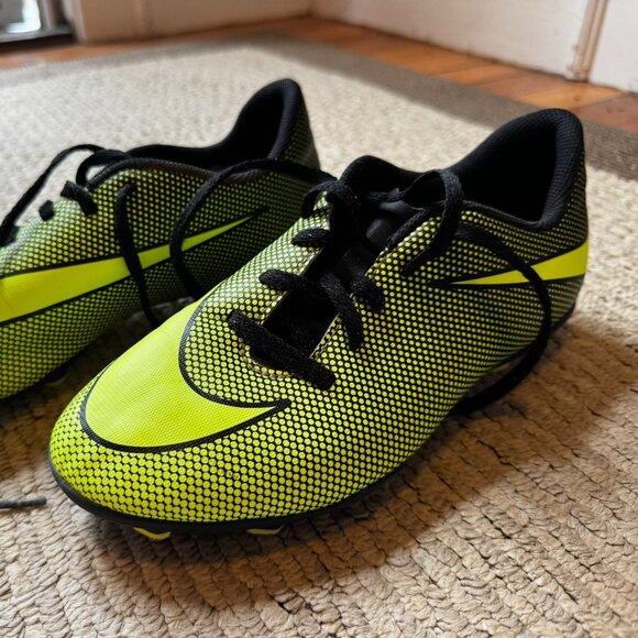 Nike Bravata II FG Soccer Cleats Kids 5.5Y Black Neon Yellow/Green Youth Shoes - Picture 1 of 5